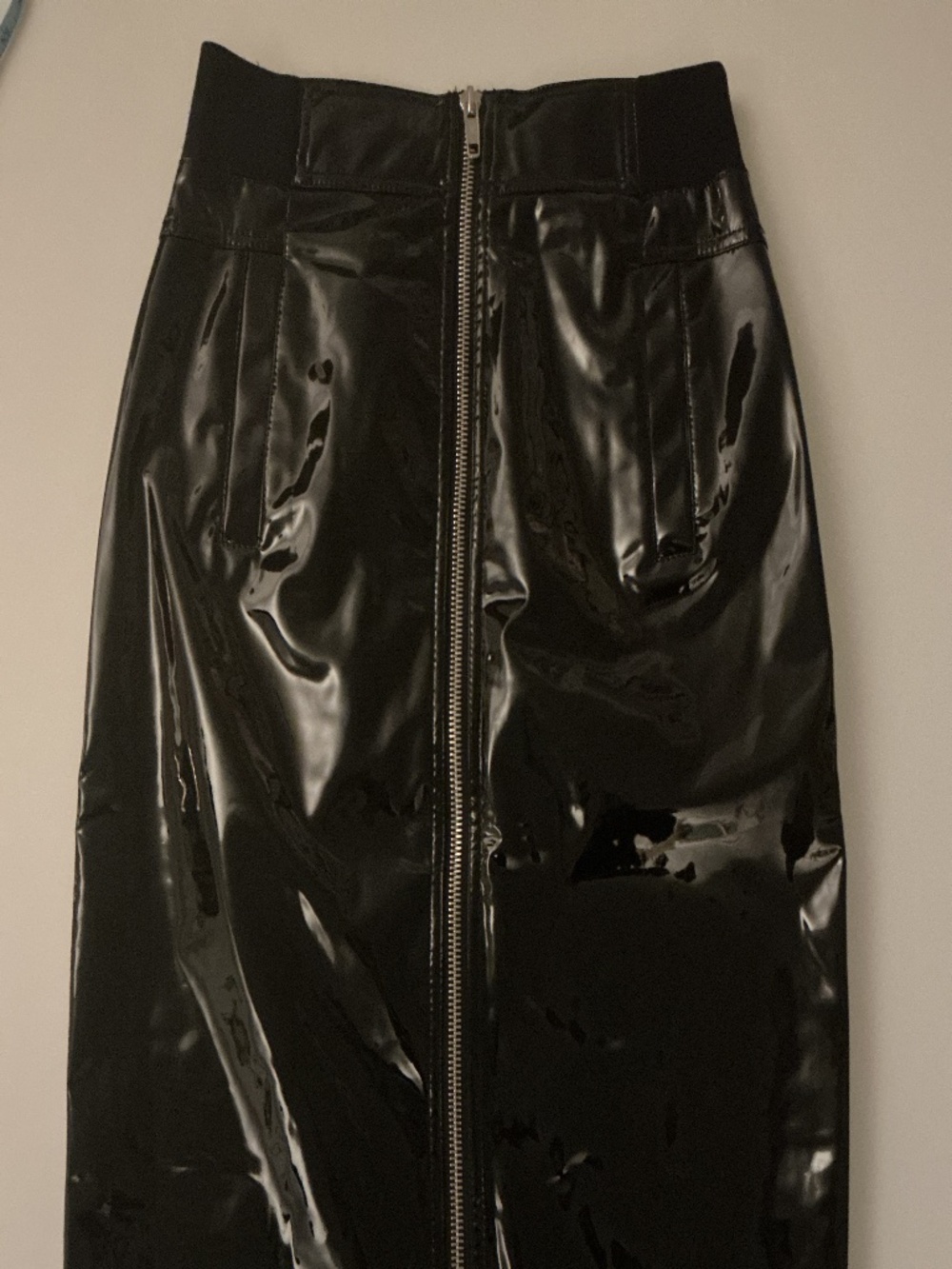 Marc Jacobs patent skirt, size 8